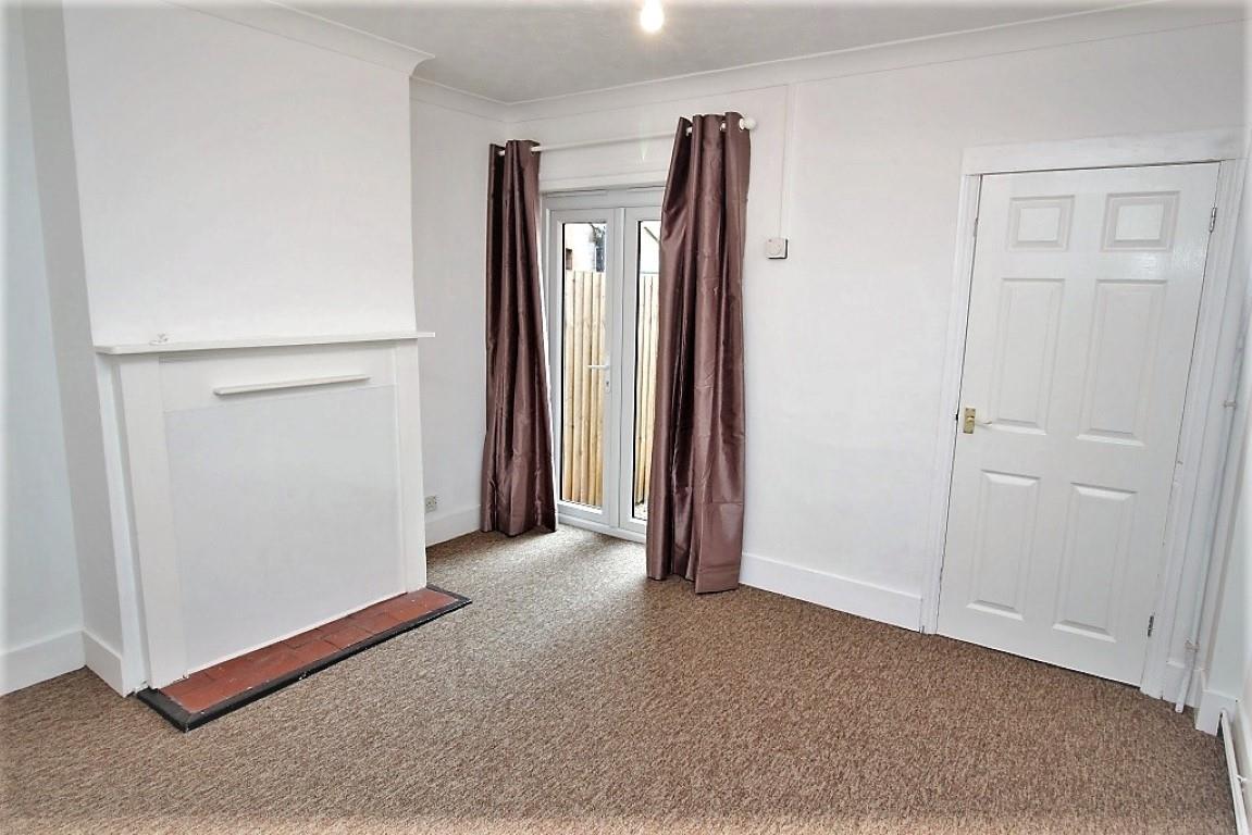 3 bed property in Albany Road, Reading